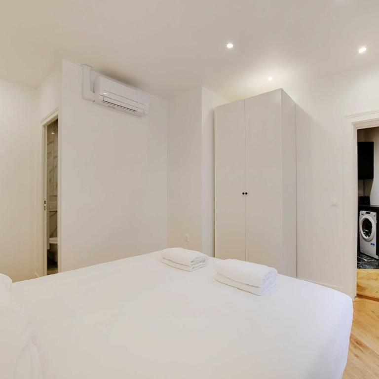 Elegant apartment 3BDR 6P - Champs-Élysées - Three-Bedroom Apartment - 12