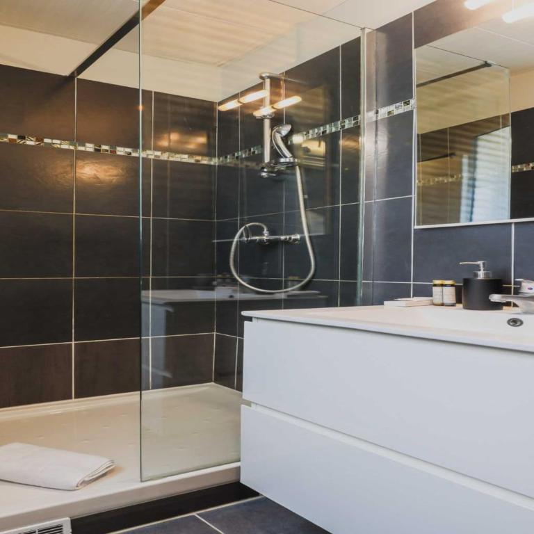Comfortable flat - 1BD 4P - Gare Est - Appartamento con 1 Camera da Letto - 12