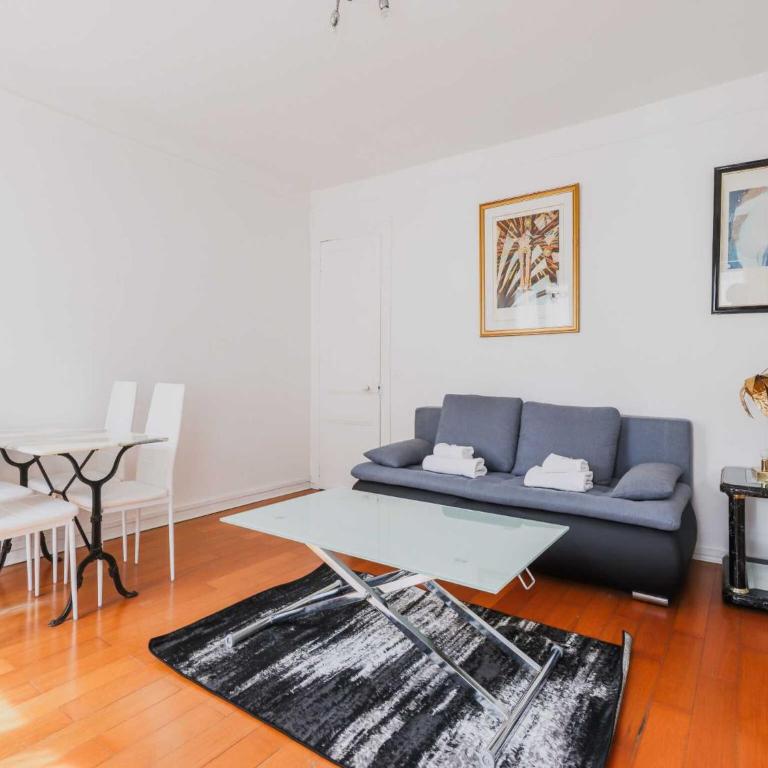 Comfortable flat - 1BD 4P - Gare Est - Appartamento con 1 Camera da Letto - 2