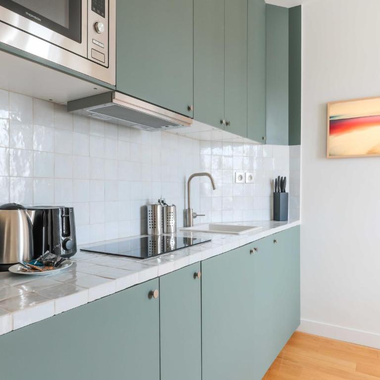 Bright apartment - 1 BDR 2 P - Etoile Trocadéro - One-Bedroom Apartment - 10