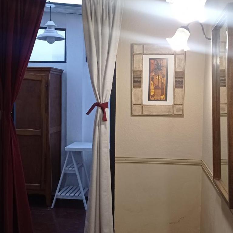 Dpto 2 ambientes a media cuadra de la plaza Colón - Apartamento de 1 dormitorio - 6