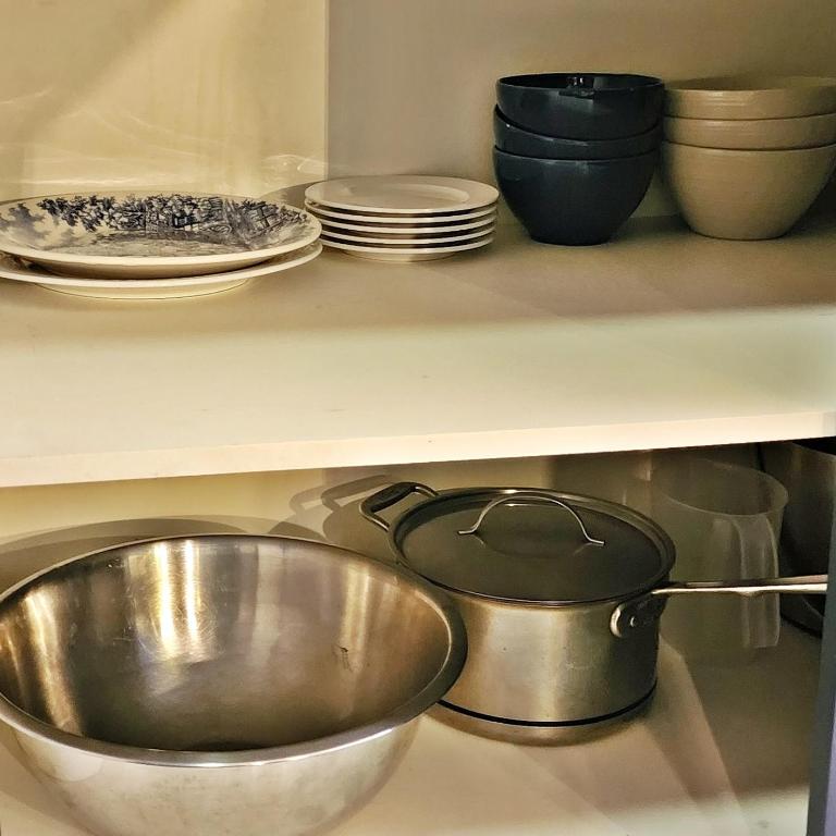 Casa estilo americano cerca del Shopping Mariscal con 2 garajes y WiFi - Two-Bedroom Townhouse - 43