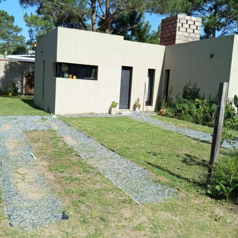 Casa con Patio y Parrilla Zona Golf - Two-Bedroom Apartment - 9