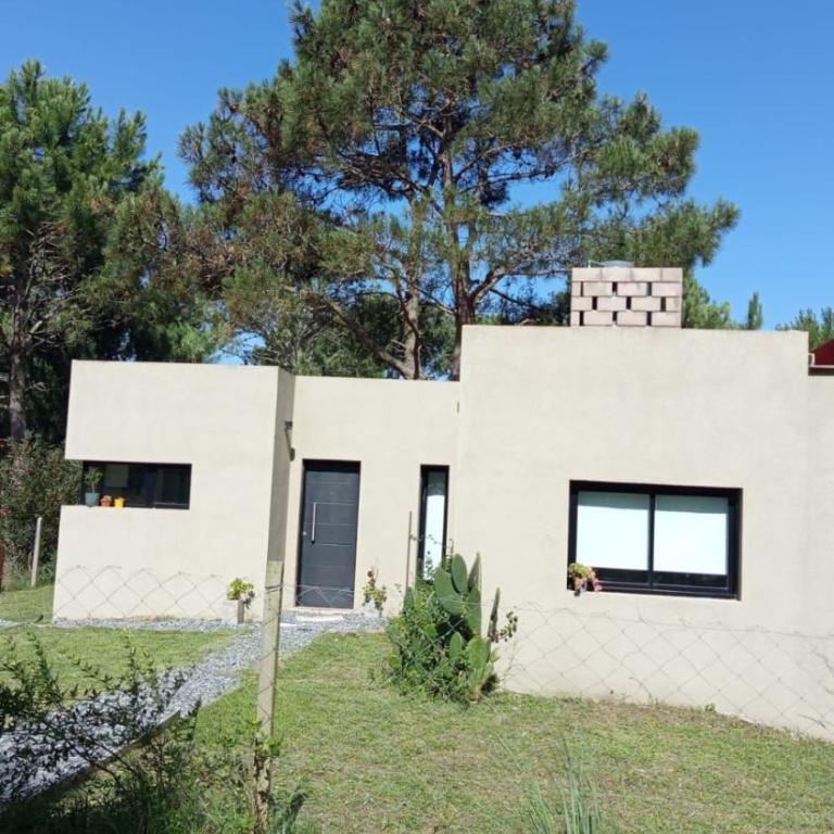 Casa con Patio y Parrilla Zona Golf - Two-Bedroom Apartment - 1