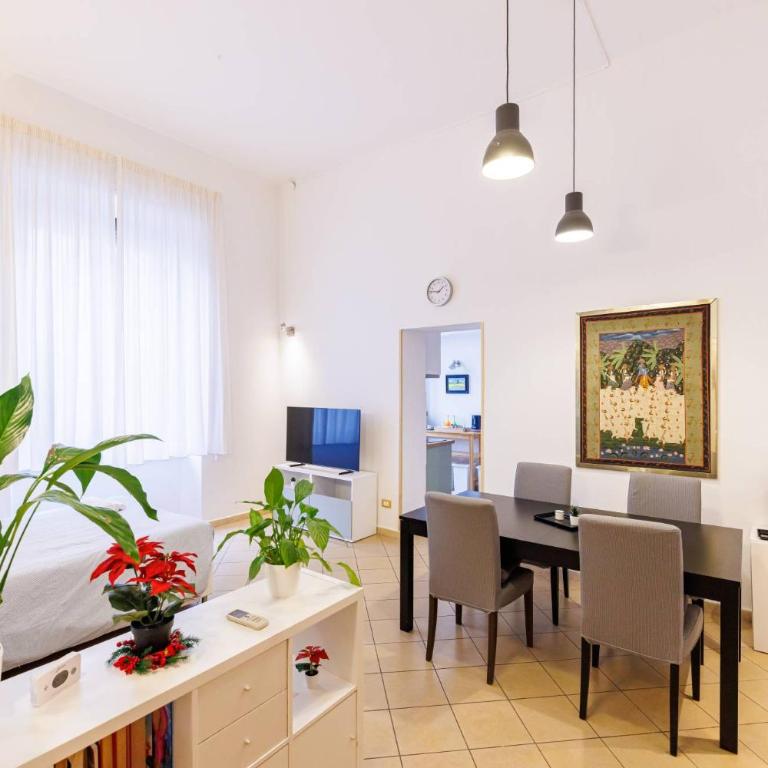 Santa Giulia Apartment - Centralissimo vicino al Porto - Appartamento con 2 Camere da Letto - 1