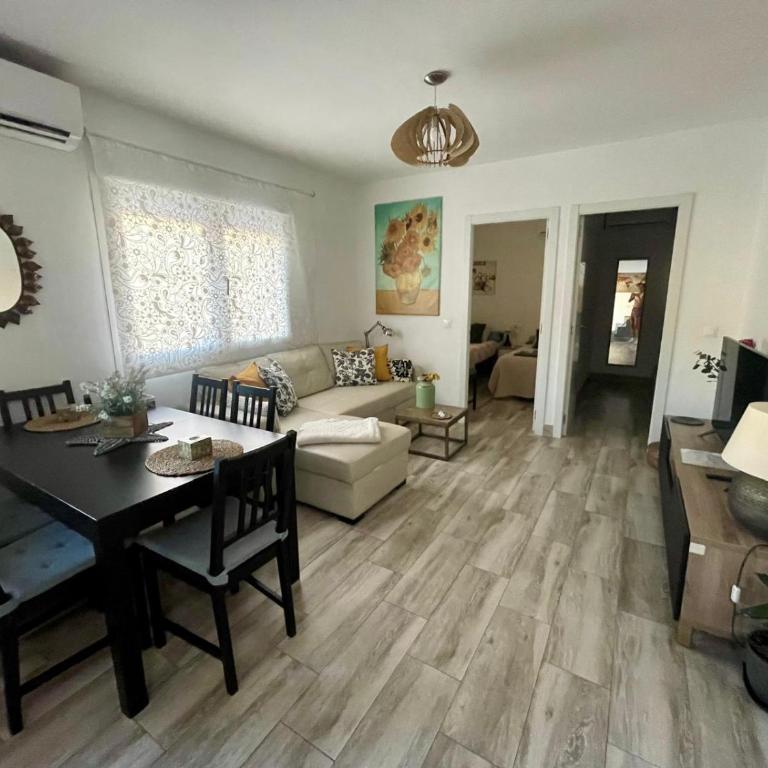 Pedregalejo Beach House - Apartamento con terraza - 2