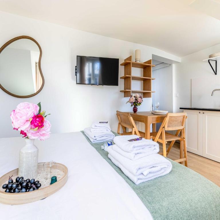 Studio COSY in the heart of Paris - Mobility lease - Maison de Vacances - 5