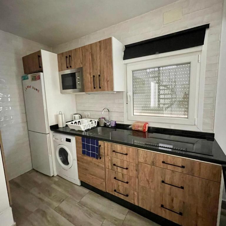 Pedregalejo Beach House - Apartamento con terraza - 70