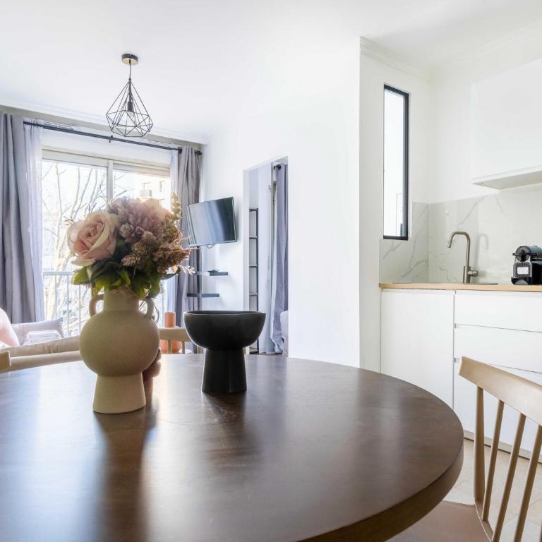 Chic Parisian 1-Bedroom Apartment in Vibrant 10th Arr - Mobility Lease - Appartamento con 1 Camera da Letto - 8