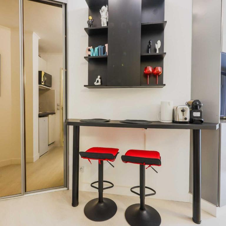 Peaceful studio with terace for 2P - Sacré-C ur - Appartement - 3