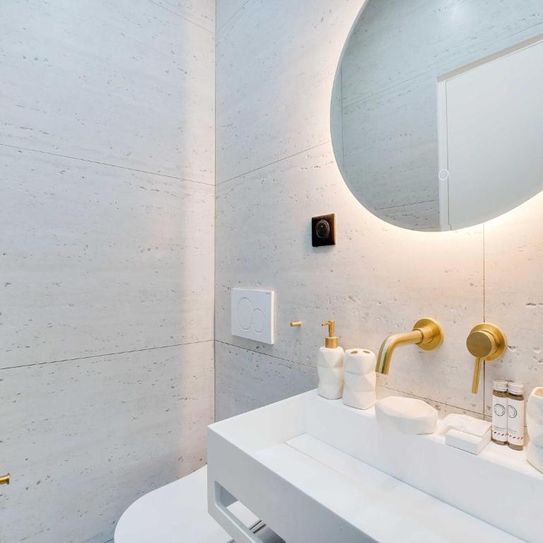 Cozy Parisian 2P Studio in the Prestigious 8th - Studio - 10