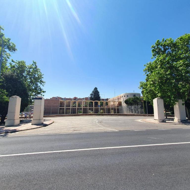 Aeropuerto - ifema - Wanda - Plenilunio - Three-Bedroom Apartment - 1