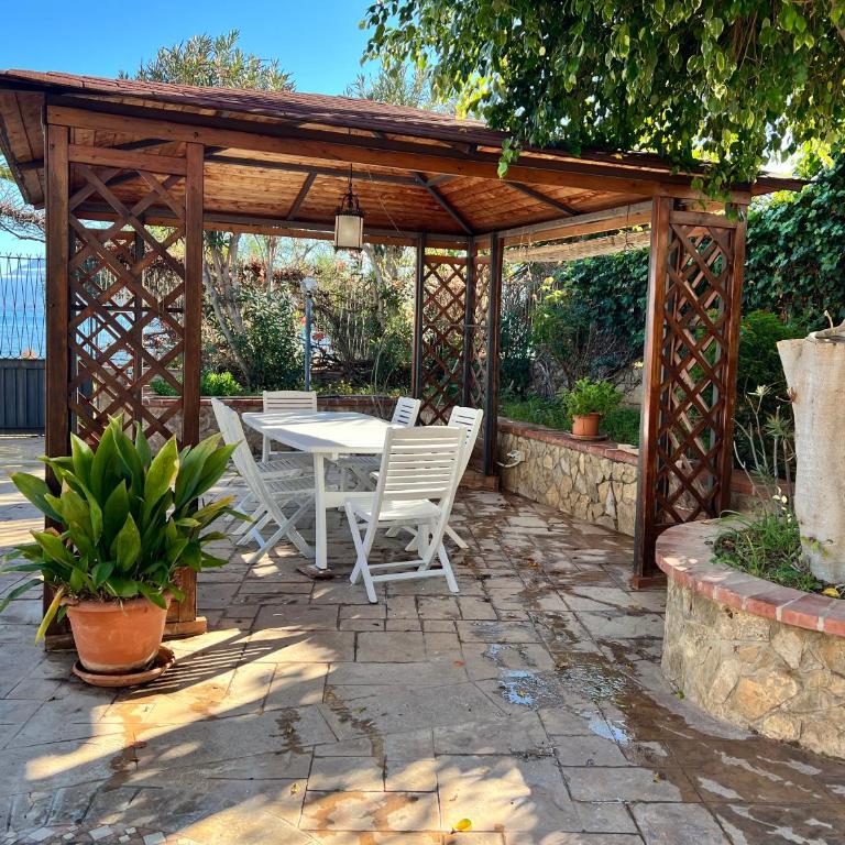 Casa sul mare Lalu a 20 kl da Palermo e 30 da Cefalu tre camere 9 posti - Haus mit 2 Schlafzimmern - 20
