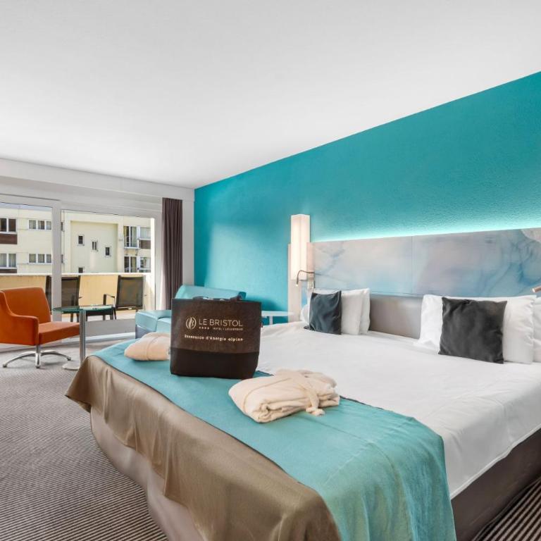 Le Bristol Leukerbad - Comfort Zimmer mit 1 Doppelbett, 1 Schlafsofa und Balkon - 11