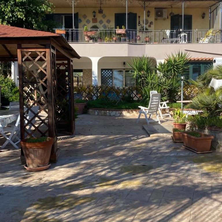 Casa sul mare Lalu a 20 kl da Palermo e 30 da Cefalu tre camere 9 posti - Haus mit 2 Schlafzimmern - 25