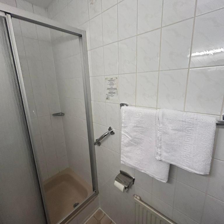 2-Rent Group Hostel Rooms AUB162 - Einzelzimmer - 3