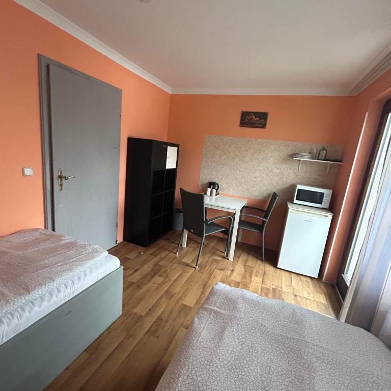 2-Rent Group Hostel Rooms AUB162 - Standard Zweibettzimmer - 5