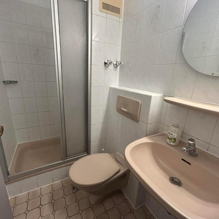 2-Rent Group Hostel Rooms AUB162 - Standard Zweibettzimmer - 4