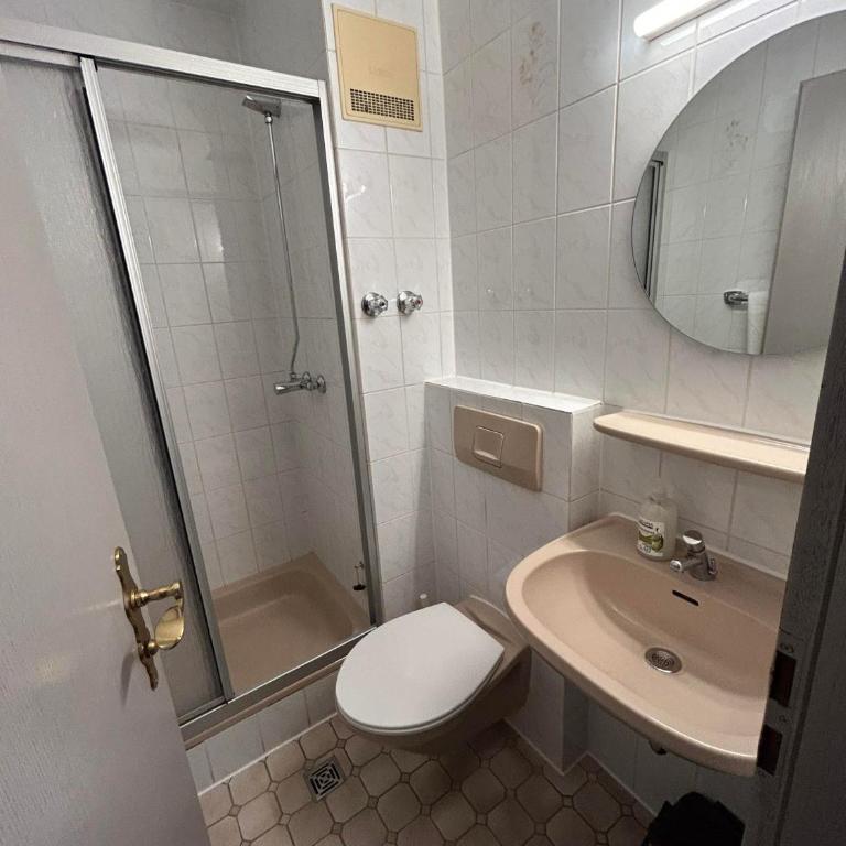 2-Rent Group Hostel Rooms AUB162 - Einzelzimmer - 2