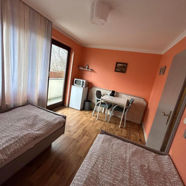 2-Rent Group Hostel Rooms AUB162 - Standard Zweibettzimmer - 5
