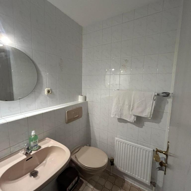 2-Rent Group Hostel Rooms AUB162 - Einzelzimmer - 7