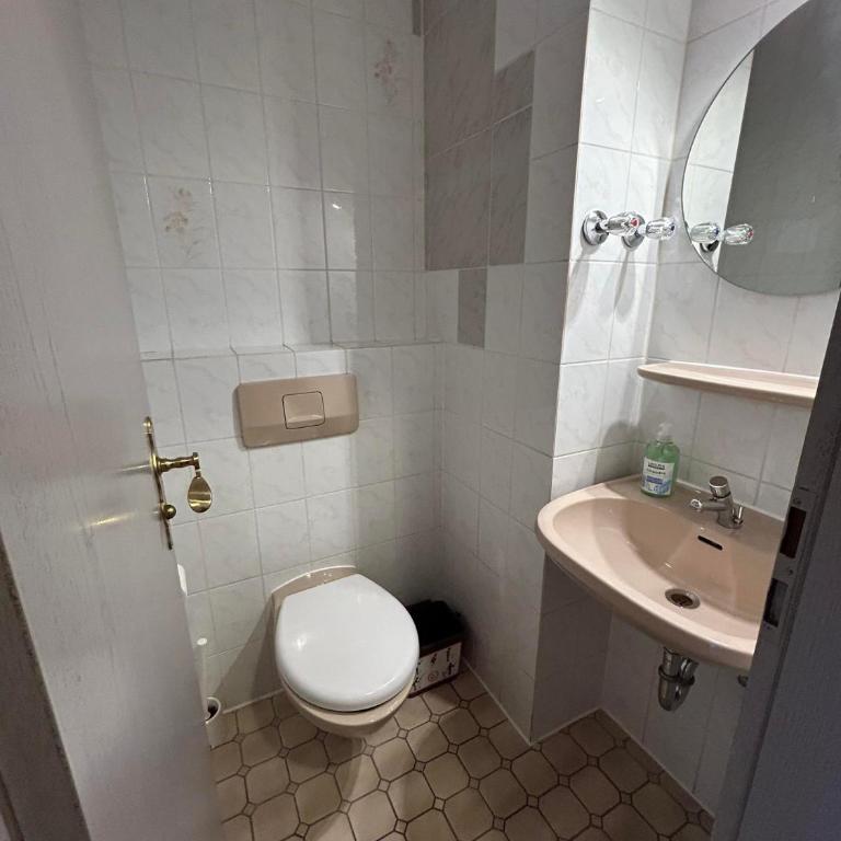 2-Rent Group Hostel Rooms AUB162 - Einzelzimmer - 3