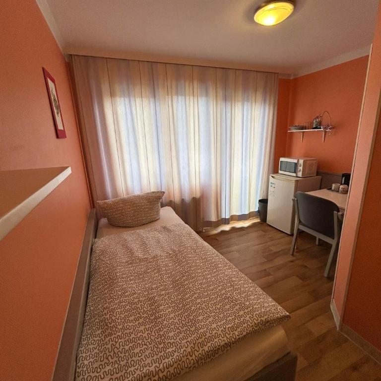 2-Rent Group Hostel Rooms AUB162 - Einzelzimmer - 4