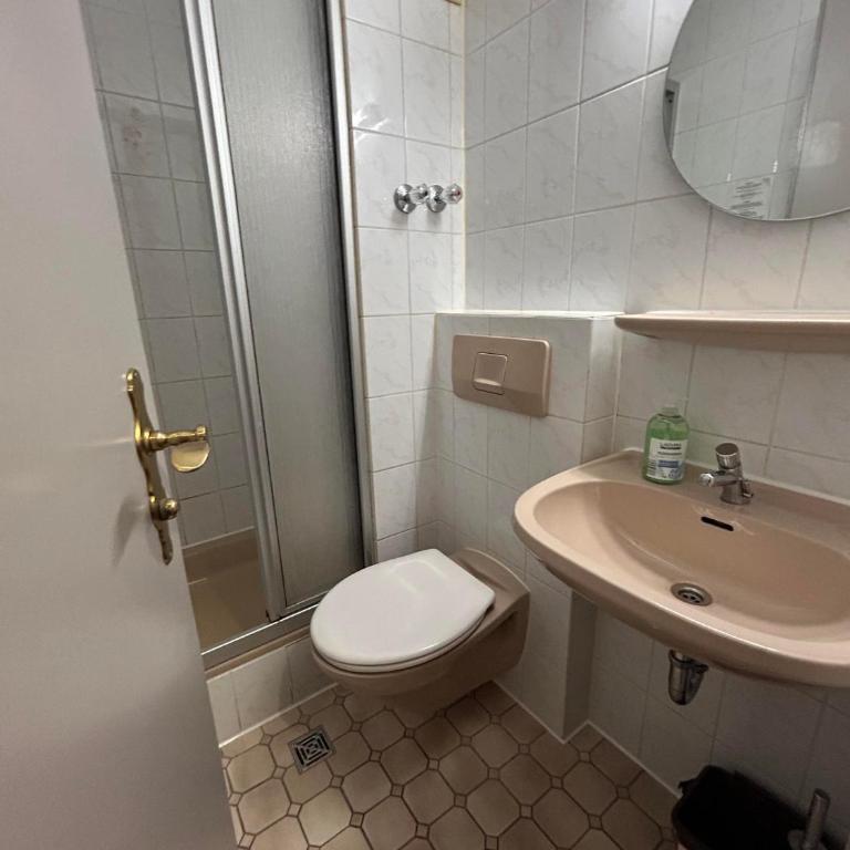 2-Rent Group Hostel Rooms AUB162 - Einzelzimmer - 6