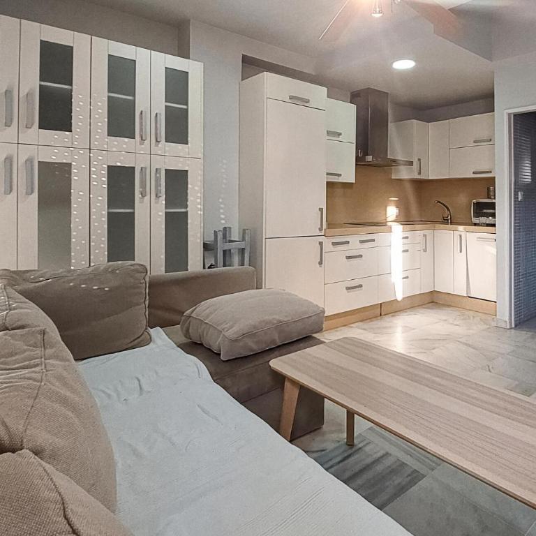 Awesome Home In Rota With Wifi - Casa de vacaciones de 2 dormitorios - 3