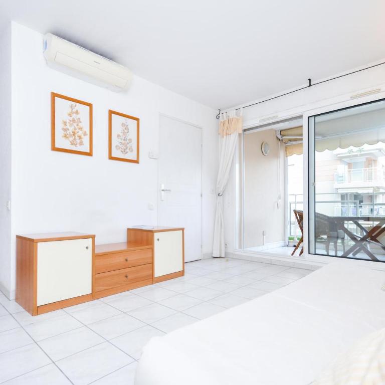 Beautiful Apartment In Vallauris - Appartement 1 Chambre - 2