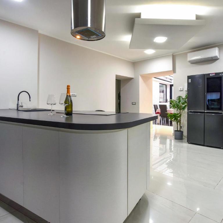 Megghy Maison - Three-Bedroom Vacation Home - 12