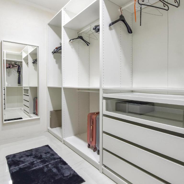Megghy Maison - Three-Bedroom Vacation Home - 21
