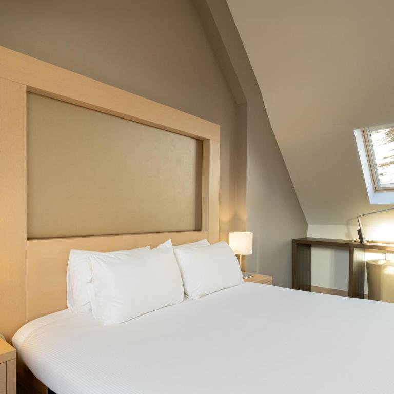 Eurostars Royal Tanau - Suite con vistas a la montaña - 5