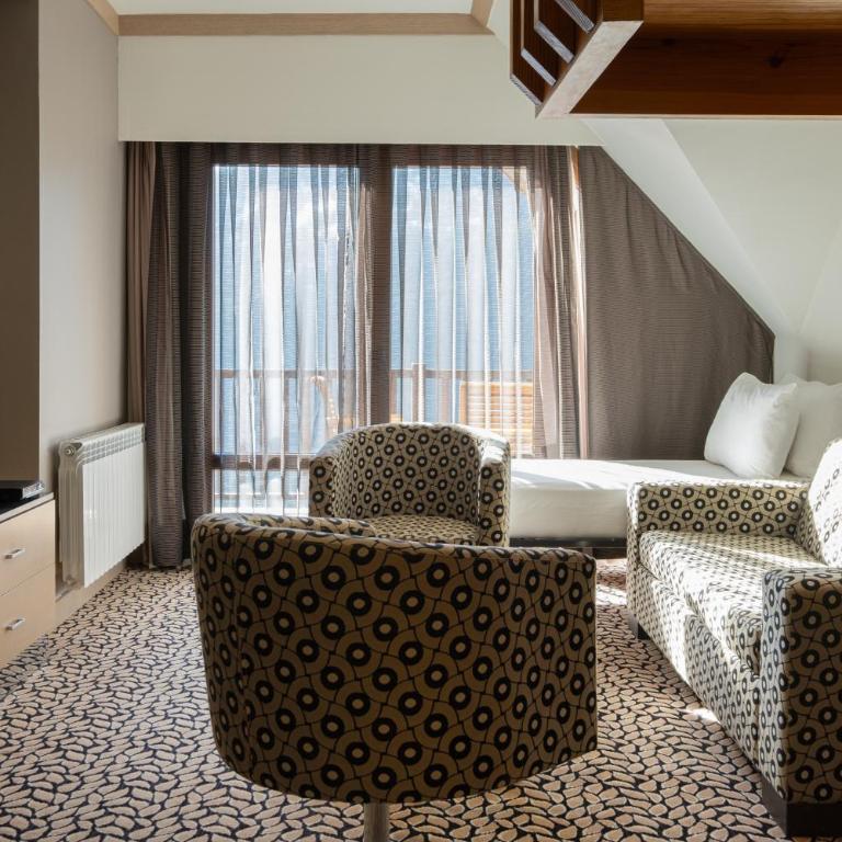 Eurostars Royal Tanau - Suite Junior Dúplex con vistas a la montaña - 8
