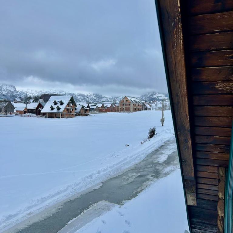 Durmitor's sun cottages - Three-Bedroom House - 50