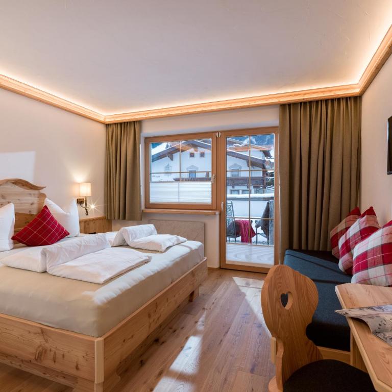 Hotel Ritterhof Ellmau - Doppelzimmer mit Balkon - 4