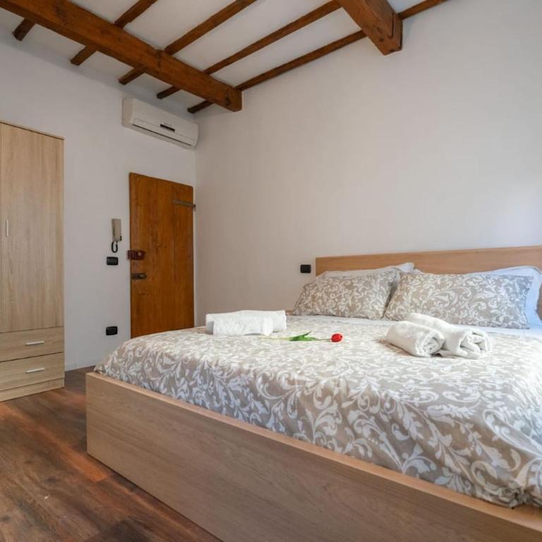 Palazzuolo Renaissance - Appartamento con 2 Camere da Letto - 11
