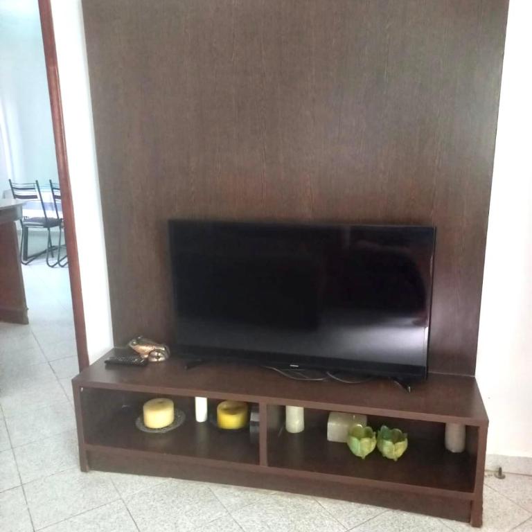 Casa con 2 habitaciones cerca del IPS central - Three-Bedroom House - 3