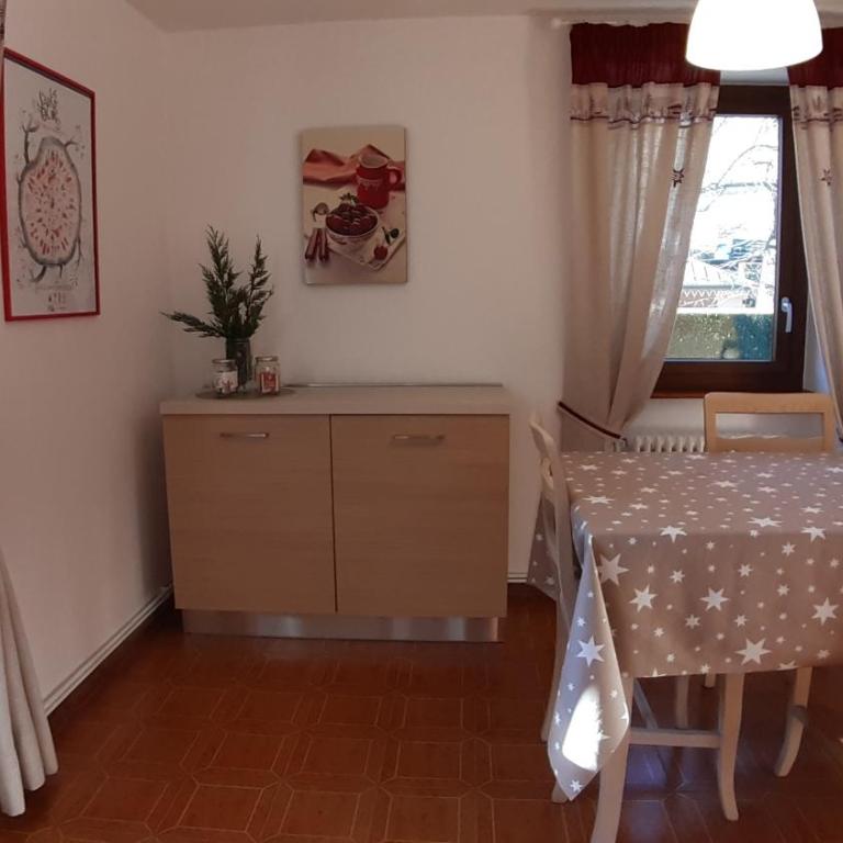 Issime - da Carla (CIR n. 0001) - Appartamento con 2 Camere da Letto - 3