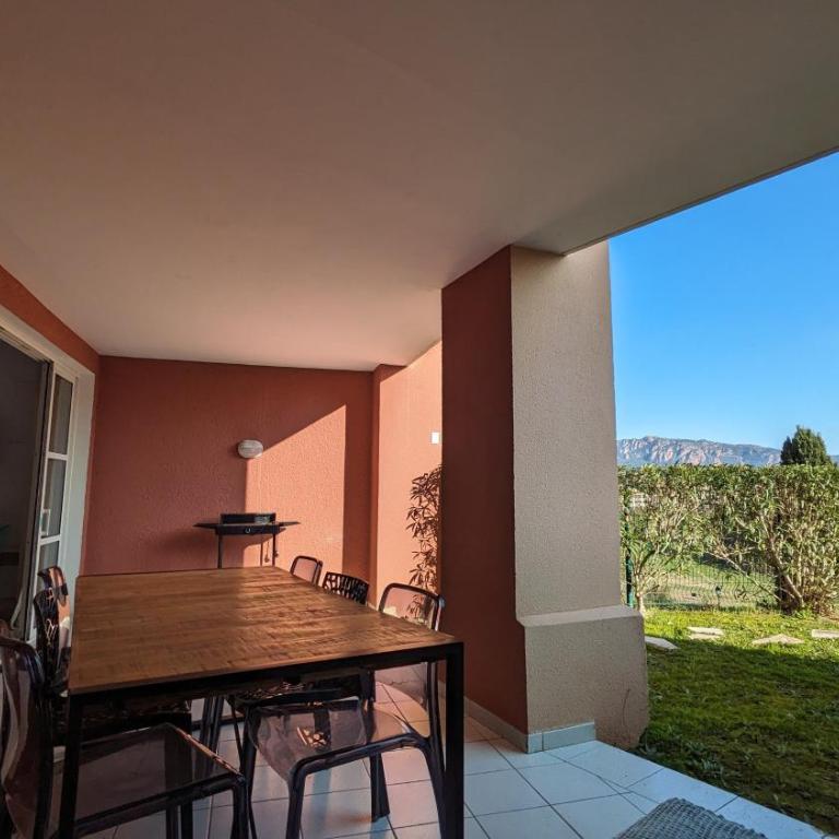 Appartement rez de jardin 4 personnes CAP ESTEREL - Appartamento con 1 Camera da Letto e Terrazza - 16
