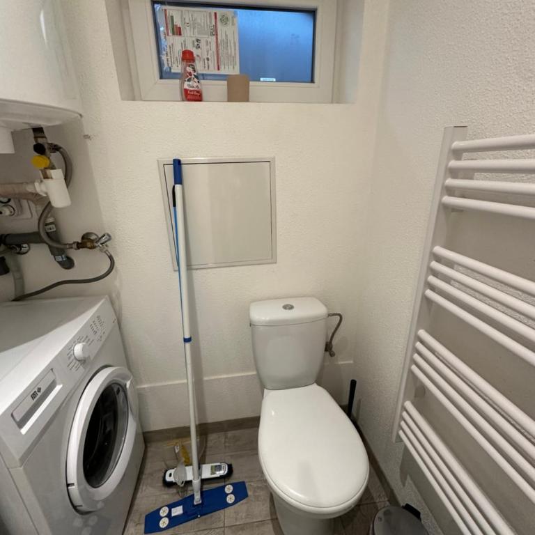 Le 6 - Joli petit studio, Centre ville - stationnement gratuit - Apartamento de 1 dormitorio - 12