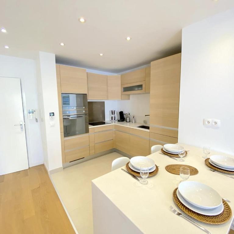 T2 Neuf centre ville Sanary avec garage - Apartment mit 1 Schlafzimmer - 13