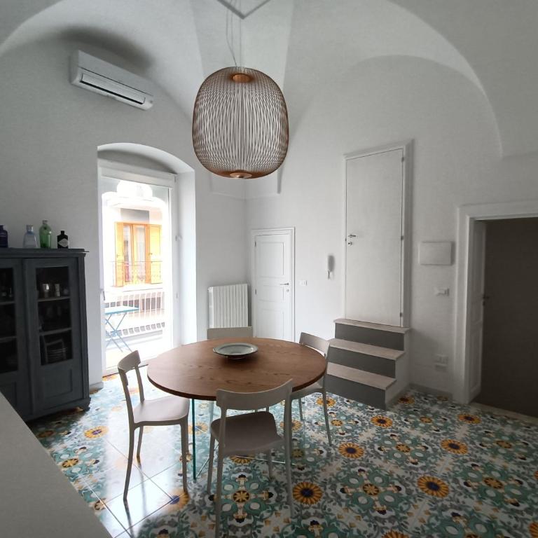 Dimora SOPHIE - Appartamento con 2 Camere da Letto - 2