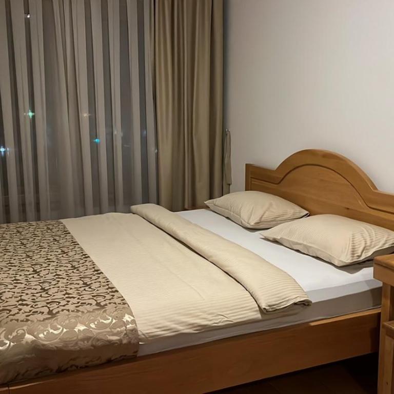 VIP Apartment FOUR - Two-Bedroom Apartment - 4