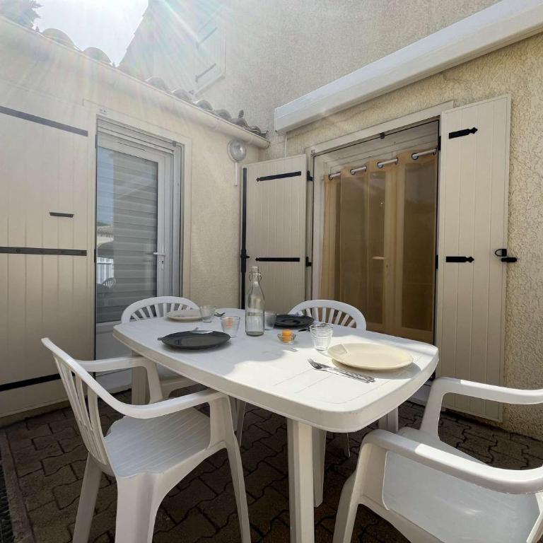 Pavillon 5 Personnes proche de la plage du Grazel GN520-009 - Maison 3 Chambres - 11