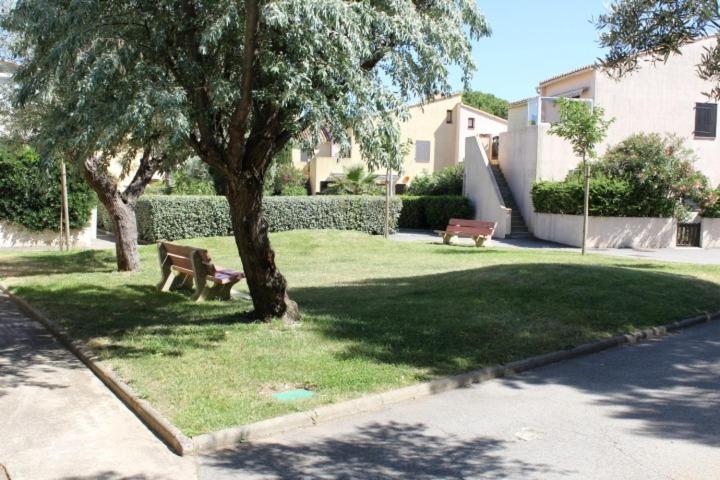 Appartement avec parking privé proche de la plage GN250-089 - Appartement 2 Chambres - 1