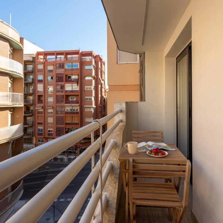 Jome Stays Alicante centro - One-Bedroom Apartment with Balcony - 17