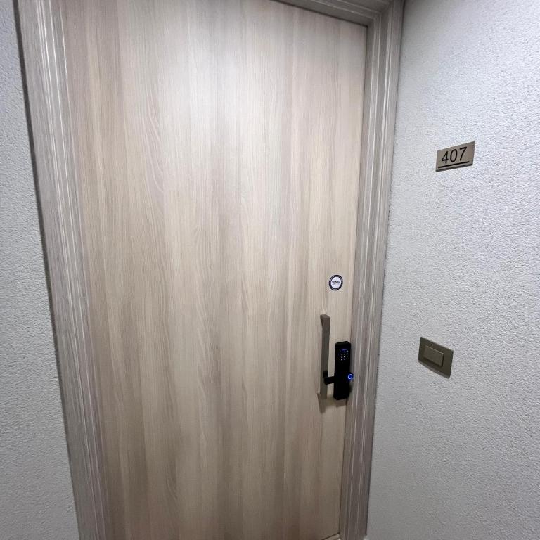 Moderno departamento vanguardista en el corazón de Las Condes - Apartamento de 1 dormitorio - 62