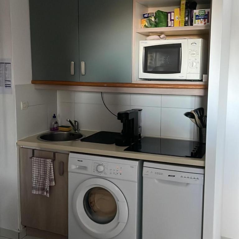 Appartement rez de jardin 4 personnes CAP ESTEREL - Appartamento con 1 Camera da Letto e Terrazza - 8