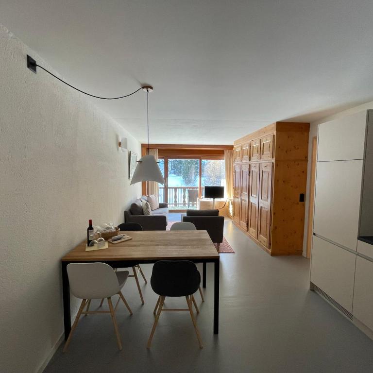 Chesa La Furia - Apartment mit 1 Schlafzimmer und Balkon - 1